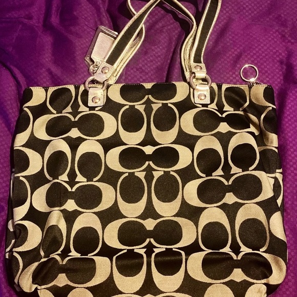 Coach shoulder bag - Picture 2 of 7